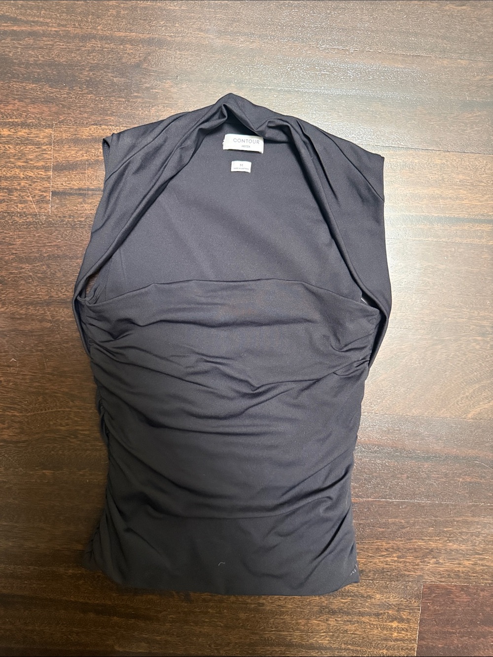 Aritzia contour flourish top